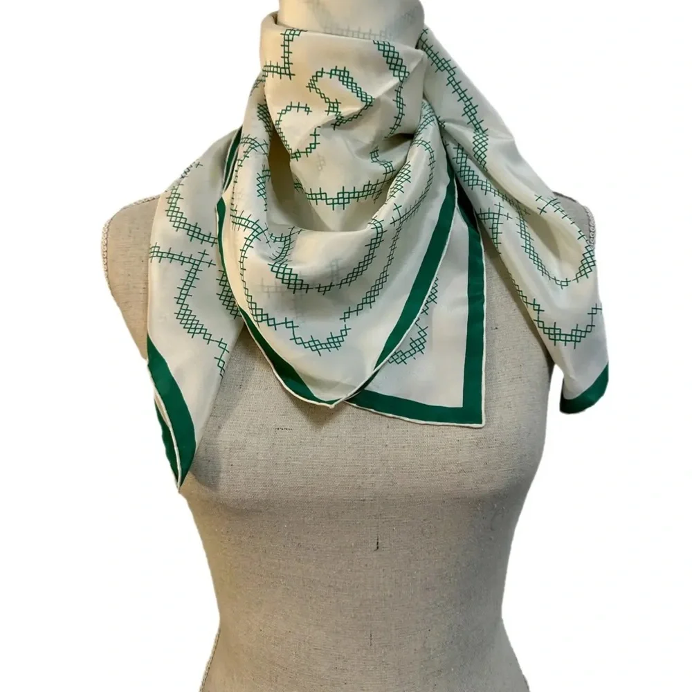 🇫🇷 Christian Dior Silk Neckerchief
